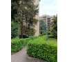 condominio con giardino